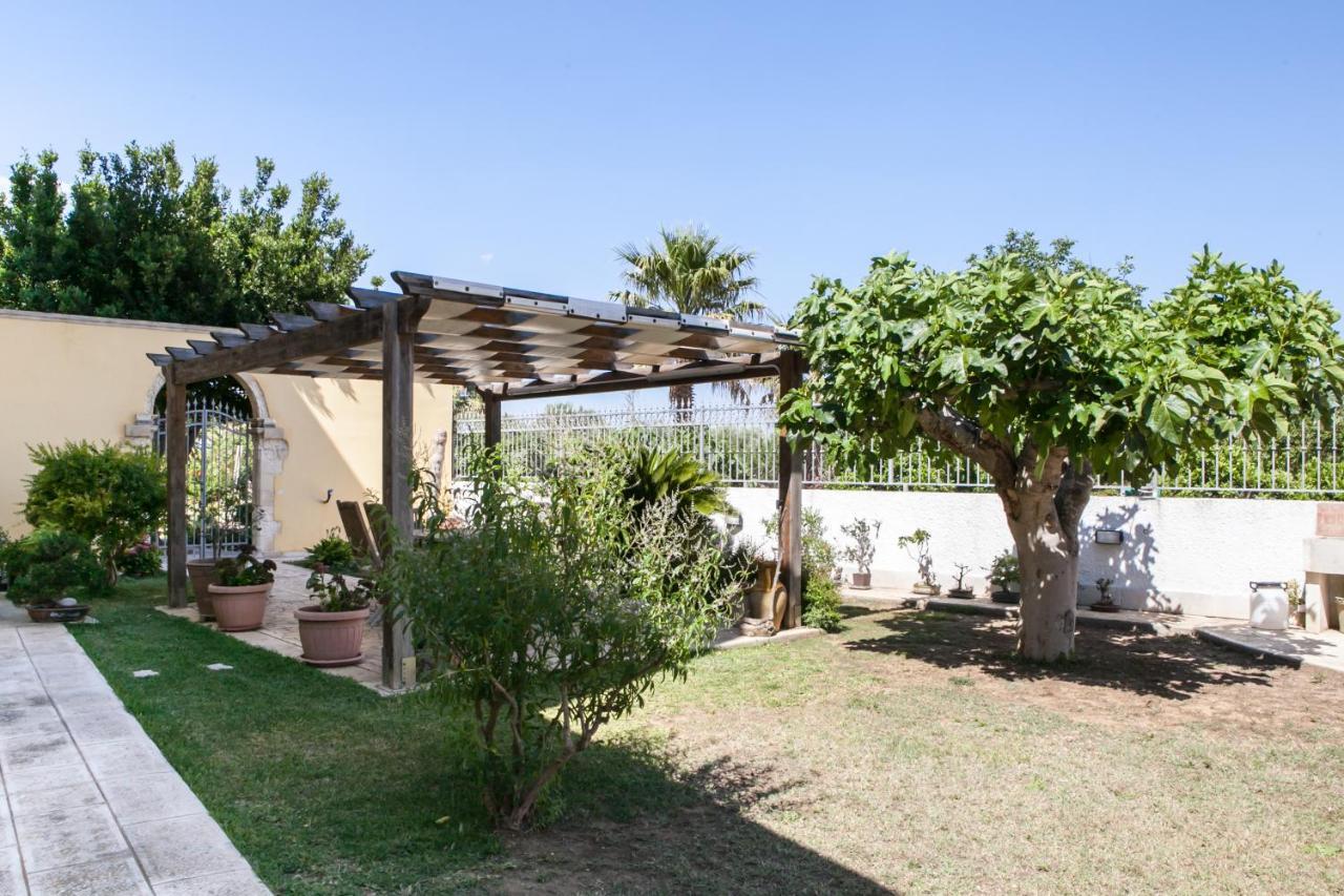 B&B I Tre Ulivi Salice Salentino Kültér fotó